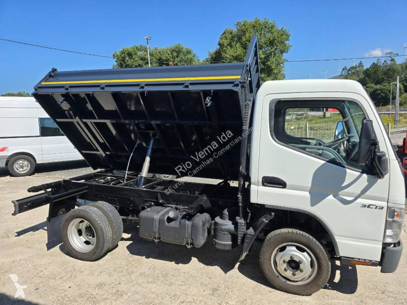 Mitsubishi Fuso  Transporter