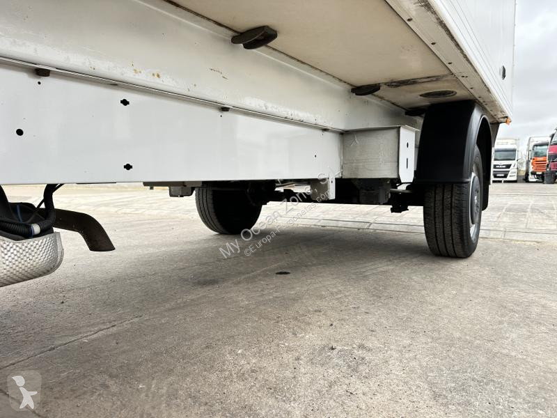 عربة نفعية Renault 2.3 DCI 150