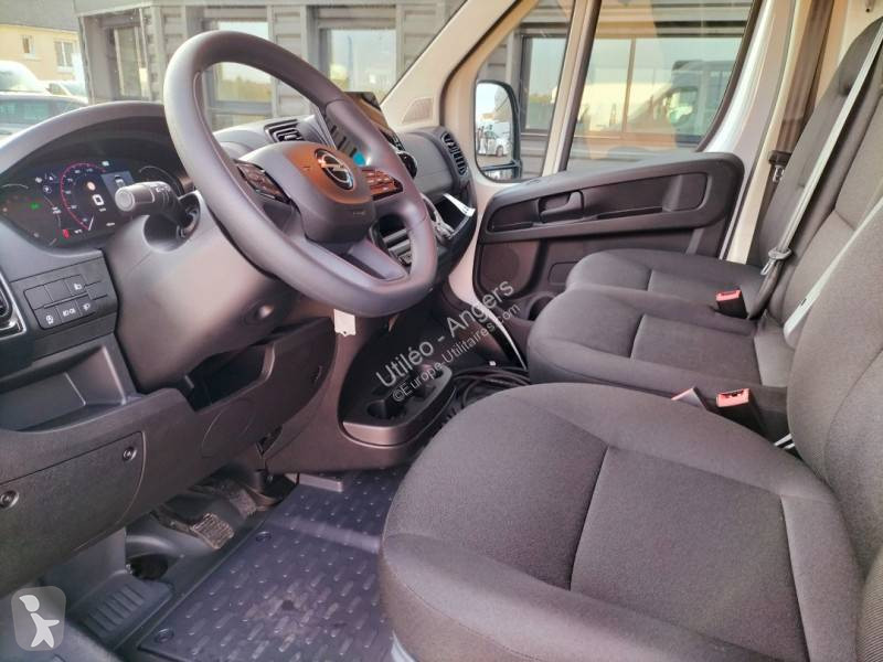 Véhicule utilitaire Opel