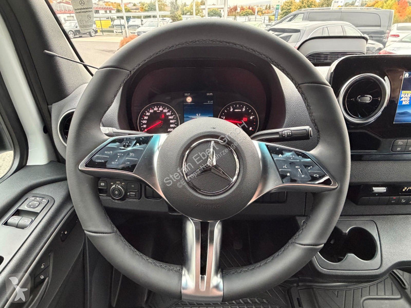Véhicule utilitaire Mercedes 317 CDI 3665 9G...
