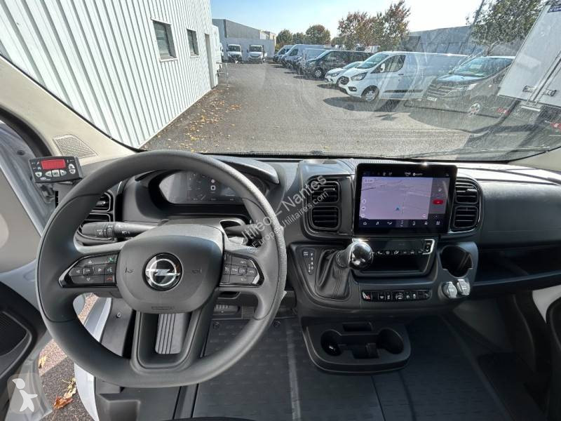 Véhicule utilitaire Opel