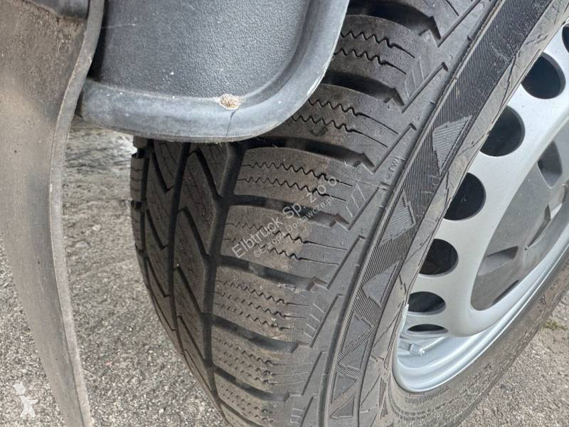 Samochód dostawczy Mercedes
