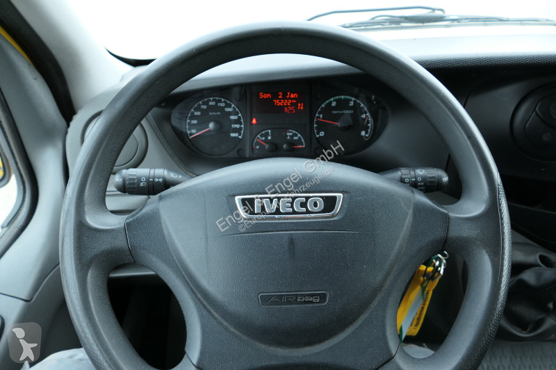 Iveco Daily 35 S11 C30C AUTOMATIK KAMERA Regale...
