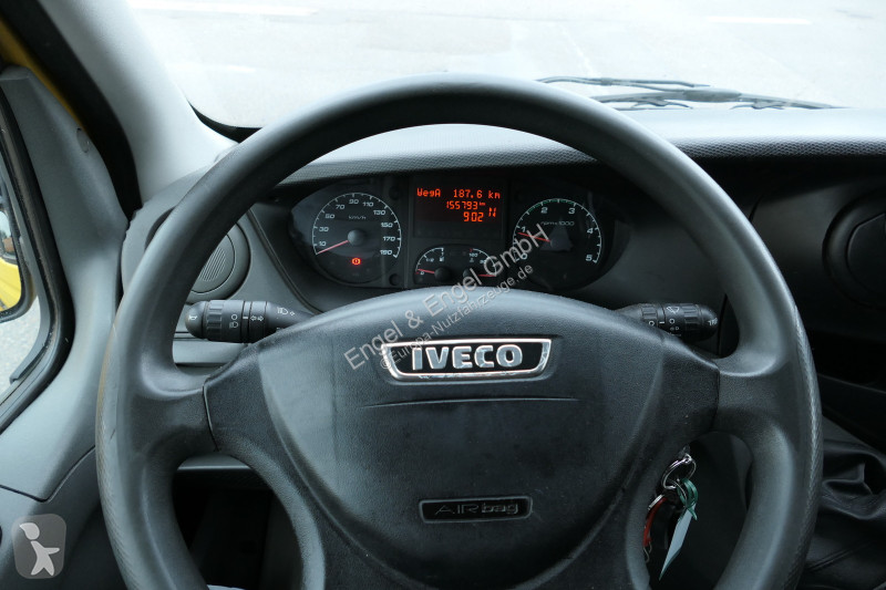 Samochód dostawczy Iveco Daily 35 S11 C30C...