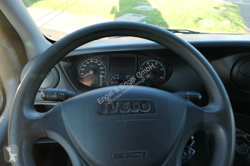 Samochód dostawczy Iveco Daily 35 S11 C30C...