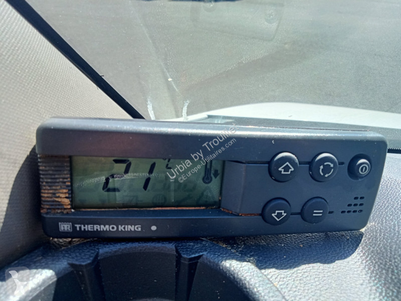 Véhicule utilitaire Renault FRIGO 12M3 165 CV...