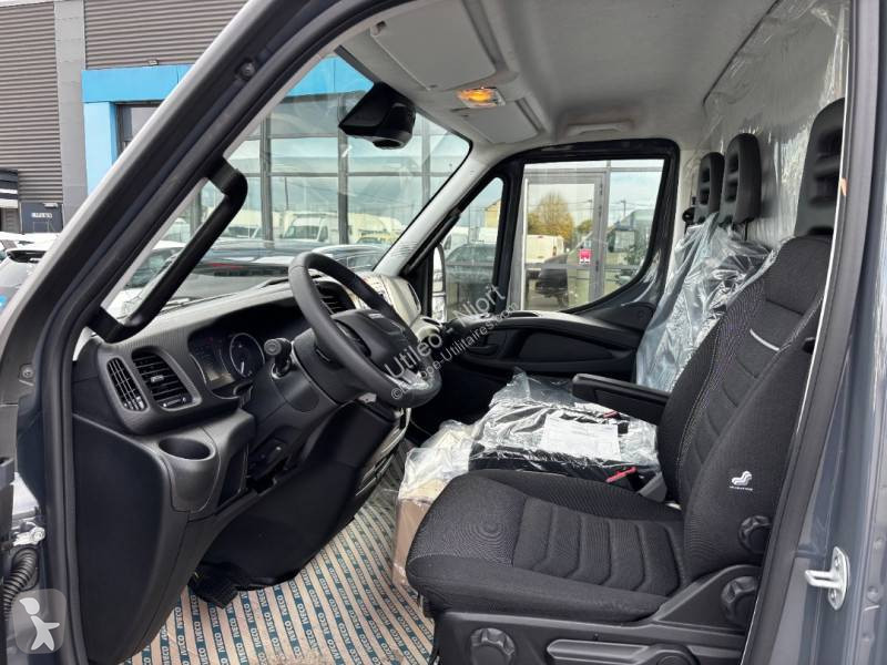عربة نفعية Iveco