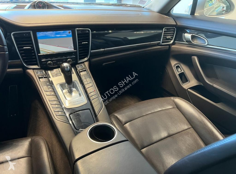 Véhicule utilitaire Porsche PANAMERA (970) 4S PDK
