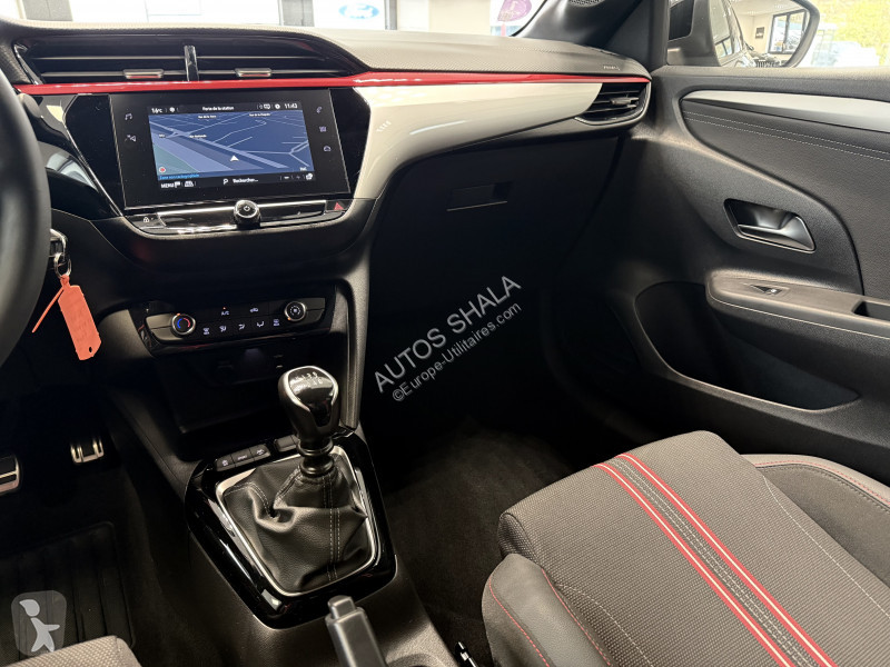 Véhicule utilitaire Opel CORSA / A PARTIR DE...