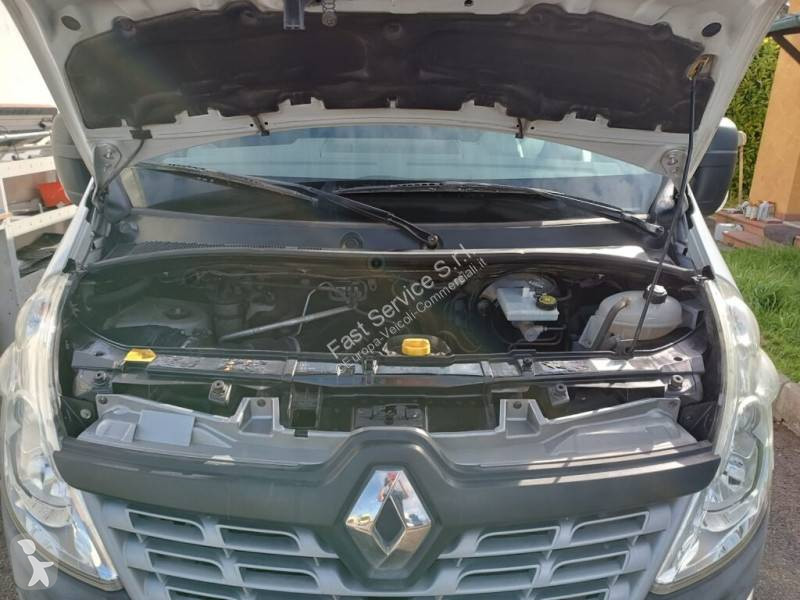 عربة نفعية Renault