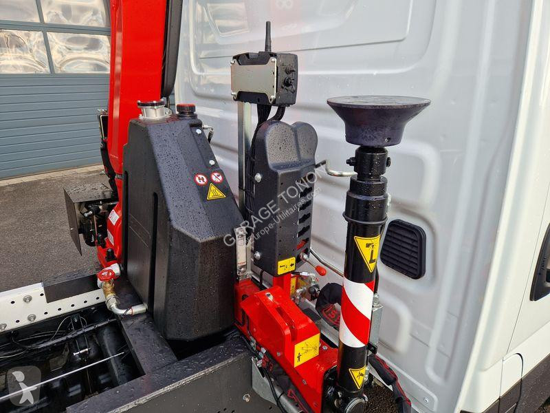 Samochód dostawczy Iveco 35-160 BENNE + GRUE...