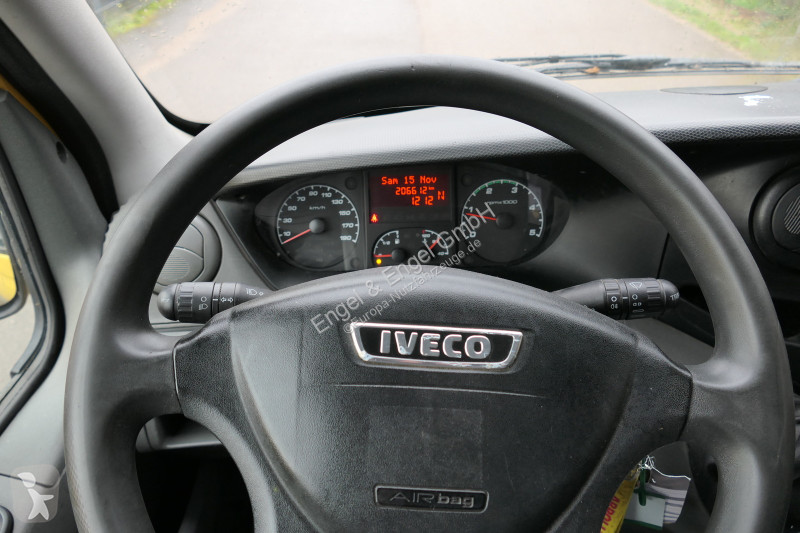 Samochód dostawczy Iveco Daily 35 S11 C30C...
