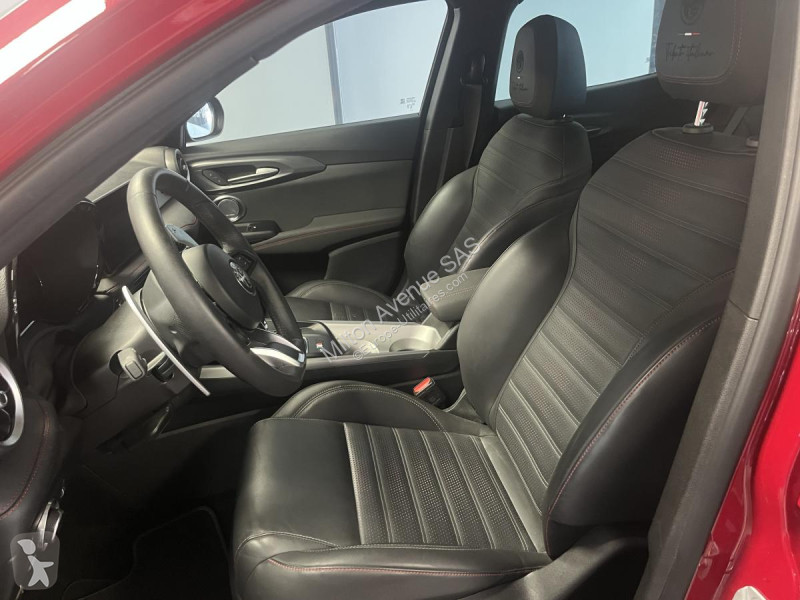 Veicolo commerciale Alfa-Roméo TONALE 1.5 mHEV...