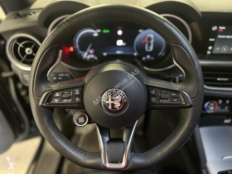 Samochód dostawczy Alfa-Roméo STELVIO 2.2 D -...