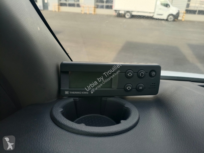 Renault FRIGO 12M3 CAISSE CAZAUX GROUPE...