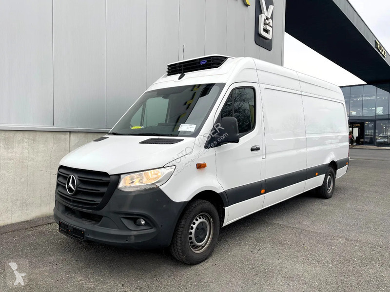 Samochód dostawczy Mercedes 315...