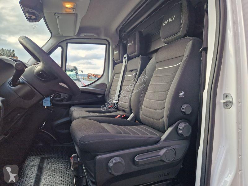 Véhicule utilitaire Iveco 35S14 GAZ GNC + ESSENCE
