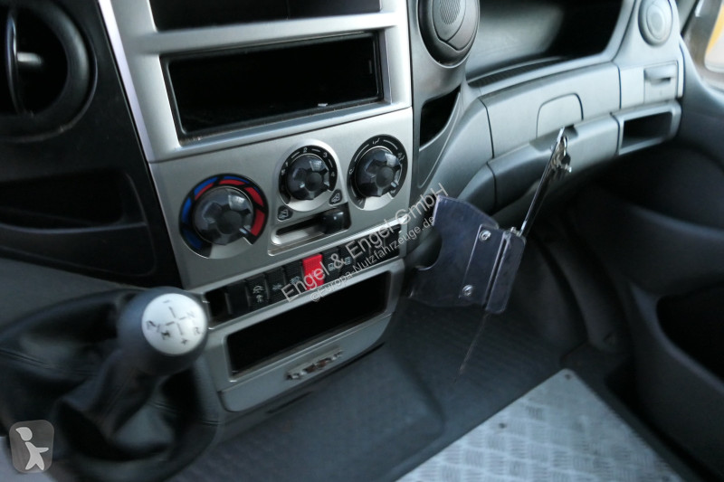 Samochód dostawczy Iveco Daily 35 S11 C30C...