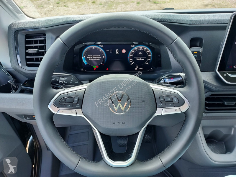 عربة نفعية Volkswagen CRAFTER FG BVA GRIS FONCÉ...