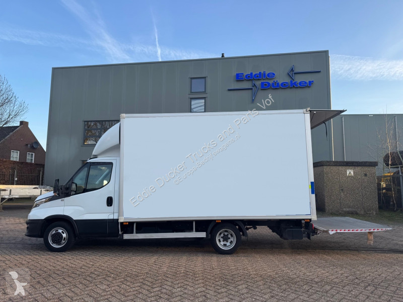 عربة نفعية Iveco 40C18 EURO 6 / MANUAL