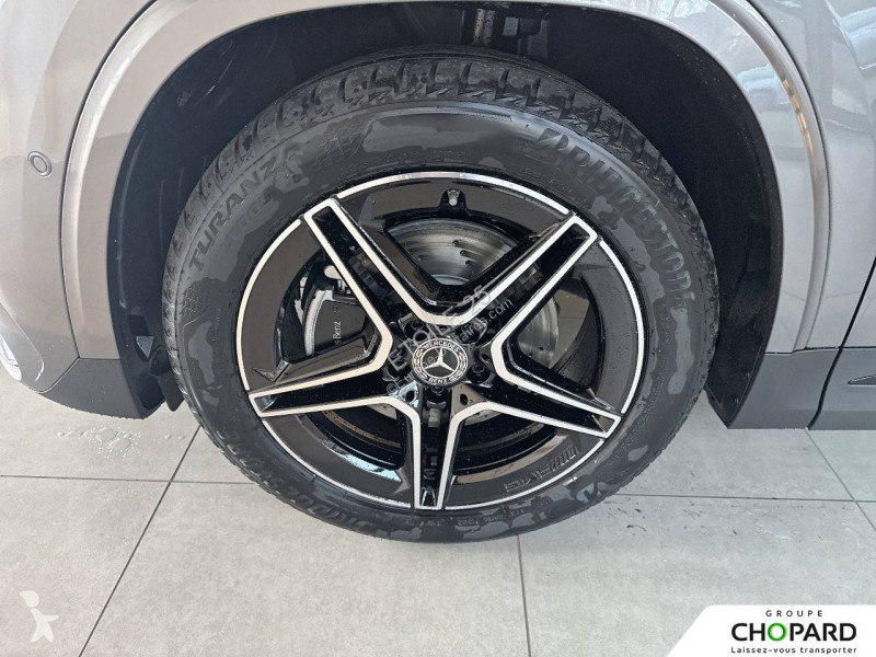 عربة نفعية Mercedes GLA 180 d 8G-DCT