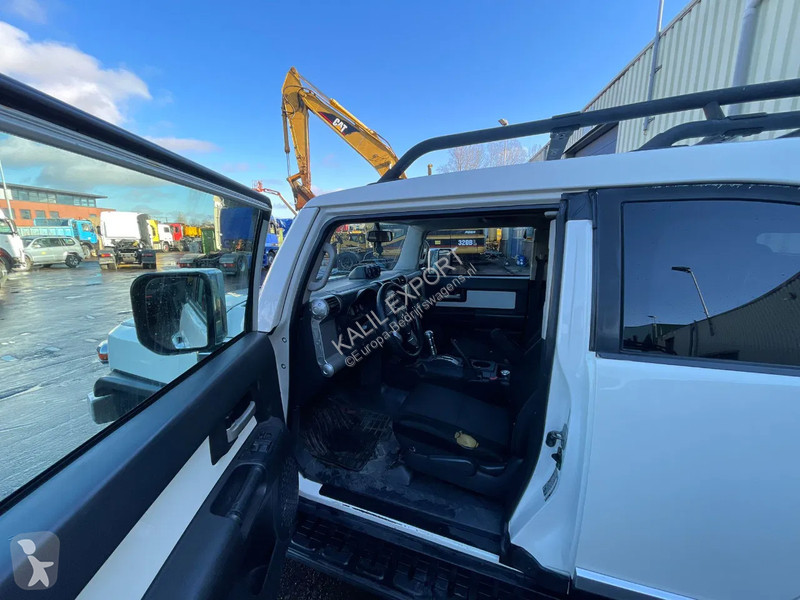 عربة نفعية Toyota 4.0 V6 Airconditioning 4x4...