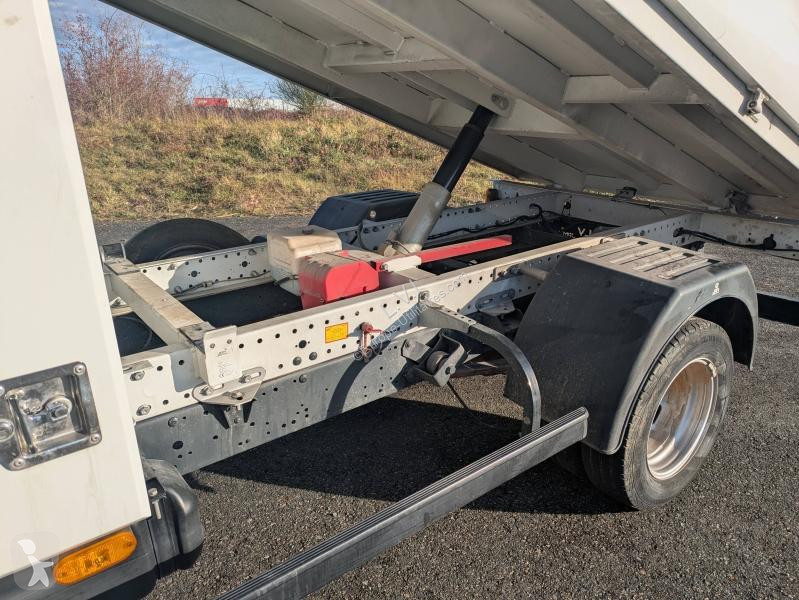 Véhicule utilitaire Iveco CCb 35C16H3.0...