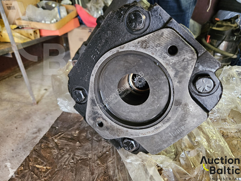 Furgoneta Volvo Hydraulic pumps for Volvo wheel...