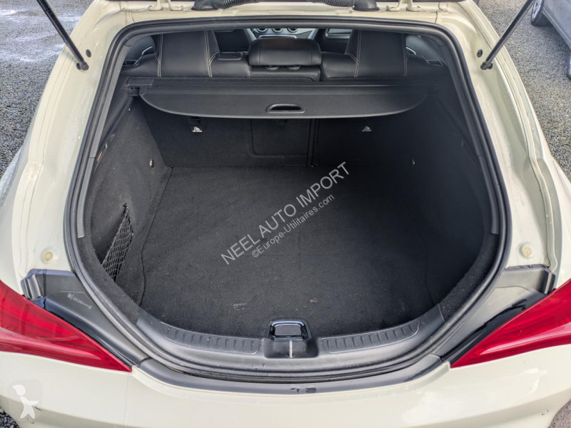عربة نفعية Mercedes CLA SENSATION 200 D...