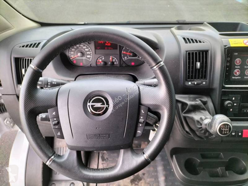 Samochód dostawczy Opel