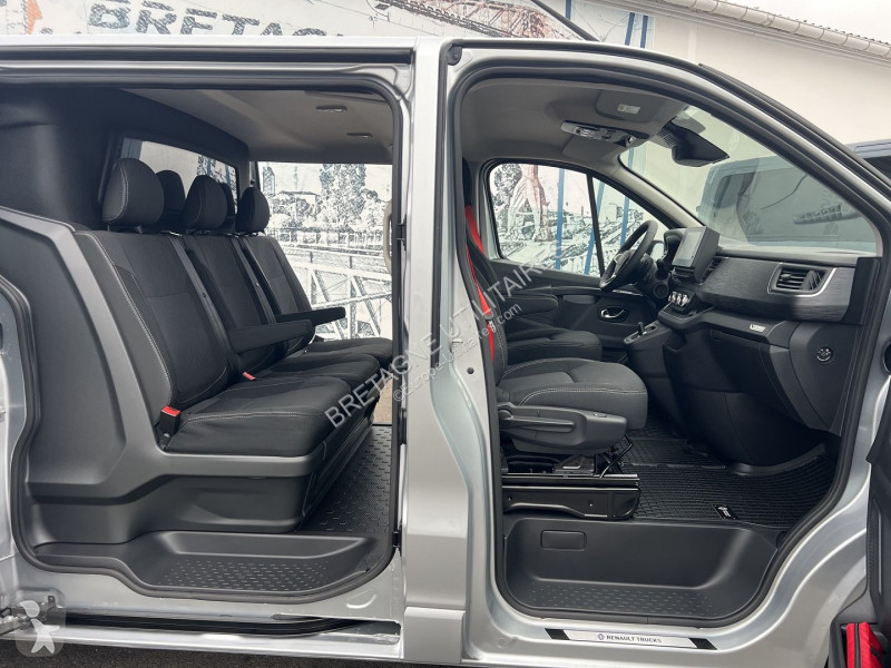 Véhicule utilitaire Renault TRAFIC III FG NEUF:...