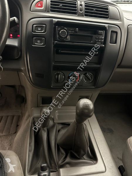 Samochód dostawczy Nissan 3.0D Turbo