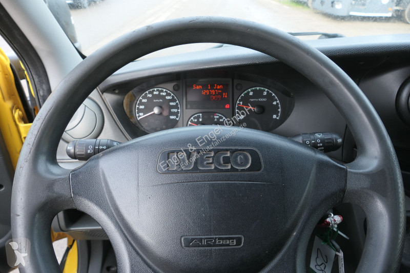 Iveco Daily 35 S11 C30C AUTOMATIK KAMERA Regale...