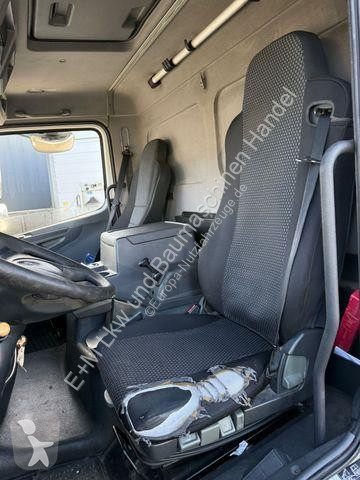 Furgoneta Mercedes 818D KOFFER