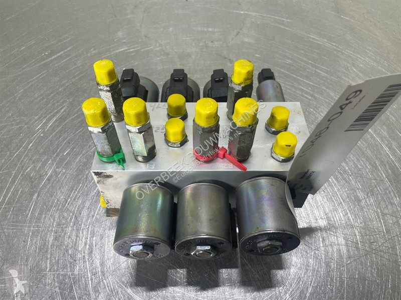Veicolo commerciale  12MTX-6090401-Servo...