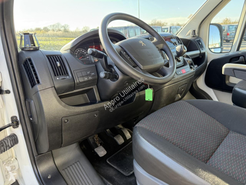Furgoneta Peugeot BOXER 3.0HDI180 planché...