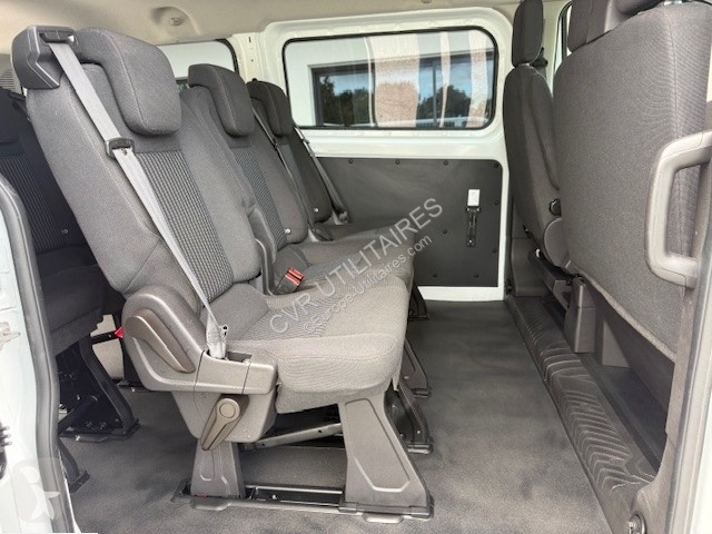 Véhicule utilitaire Ford TRANSIT CUSTOM KOMBI...