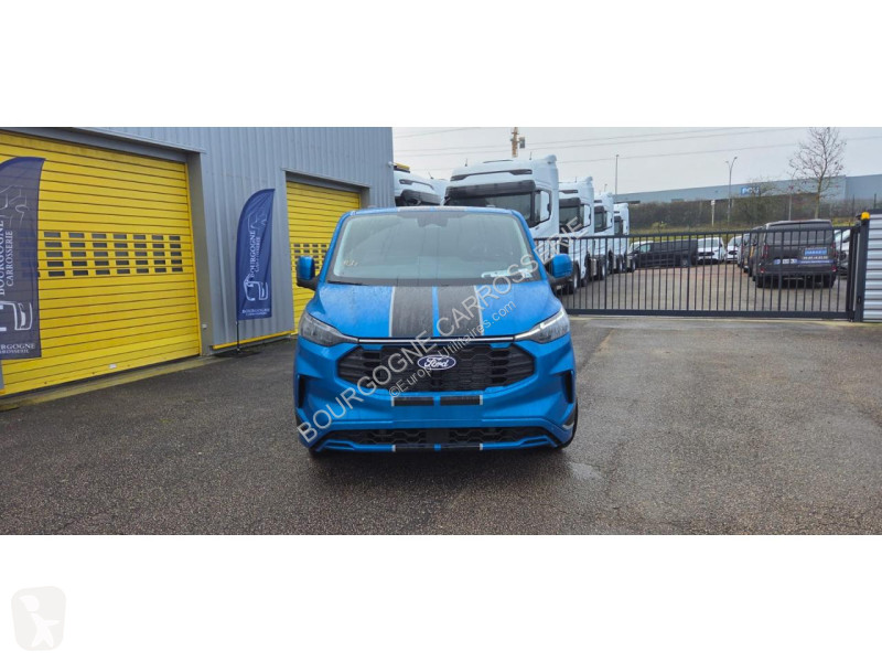 Véhicule utilitaire Ford TRANSIT CUSTOM 2.5...