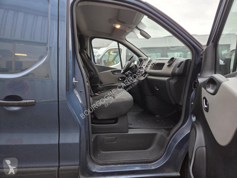 Véhicule utilitaire Renault TRAFIC L1H1 1000 Kg...