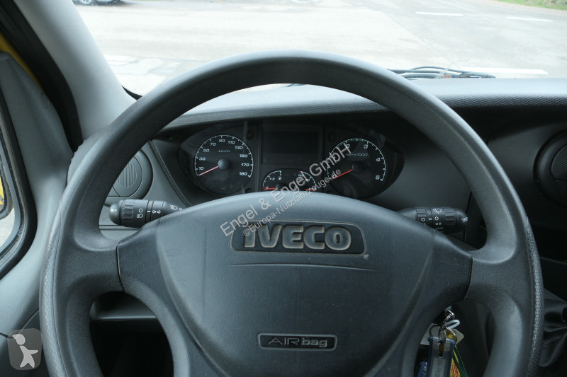 Furgoneta Iveco Daily 35 S11 C30C AUTOMATIK...