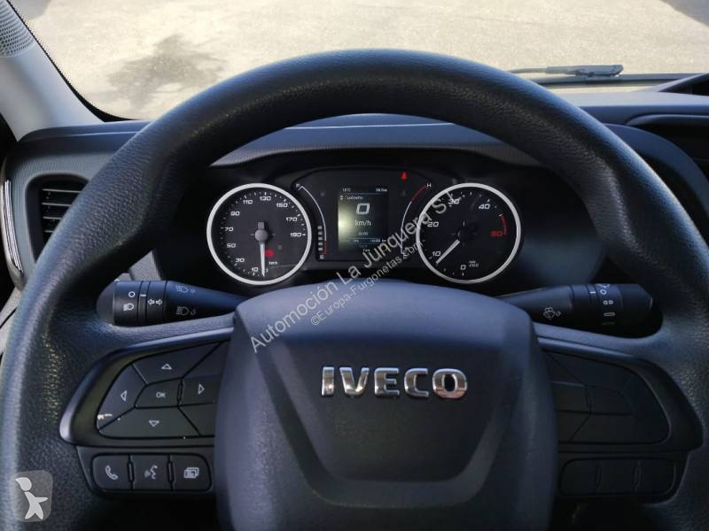 عربة نفعية Iveco
