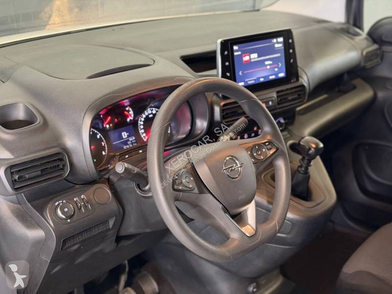 عربة نفعية Opel 1.5 CDTi 100HP 3L