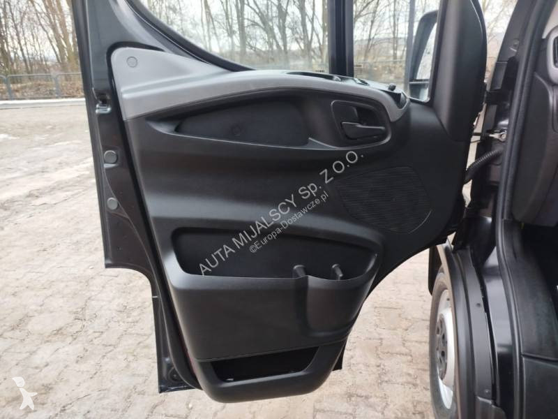 Samochód dostawczy Iveco