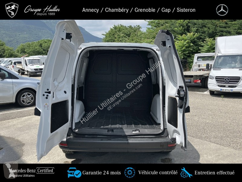 Mercedes e Fourgon PRO Standard van