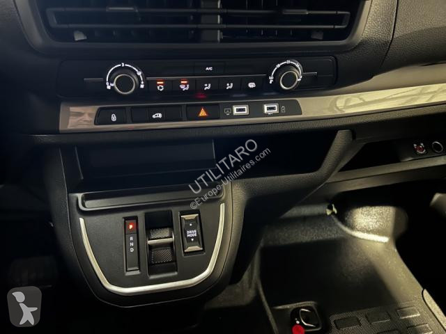 Véhicule utilitaire  FOURGON M 2.2 DIESEL 150...