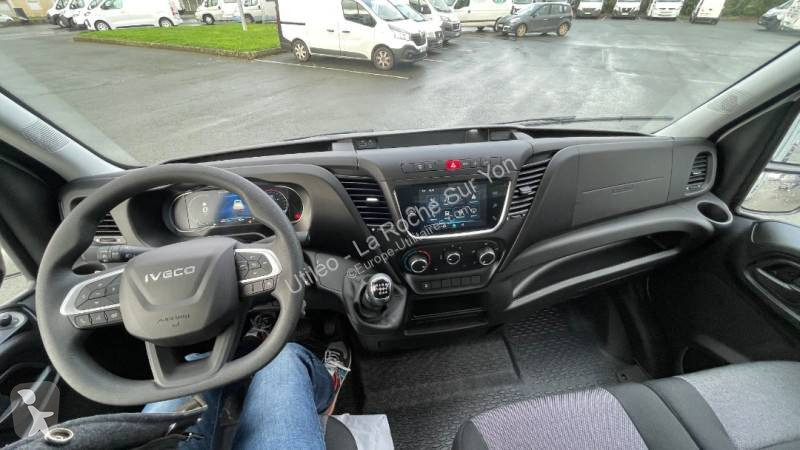 عربة نفعية Iveco