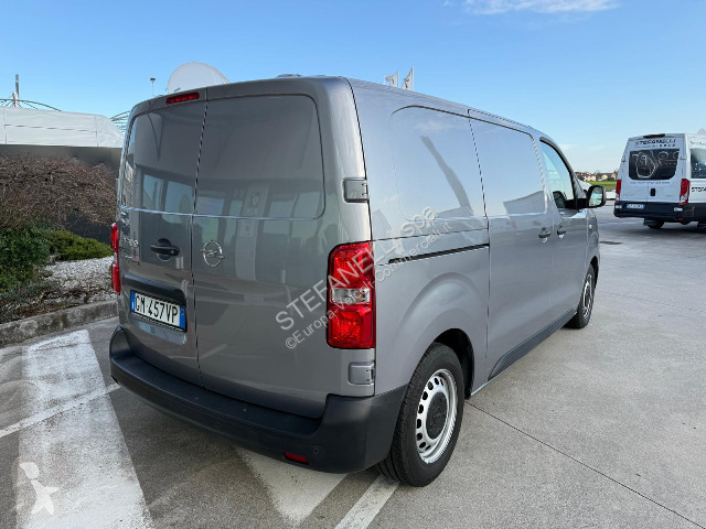 عربة نفعية Opel VIVARO ENJOY 2.0 145 L2H1