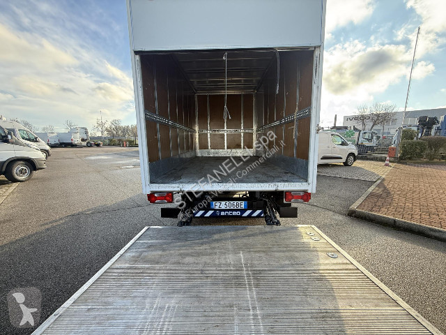 Veicolo commerciale Iveco DAILY 35C14H BOX +...