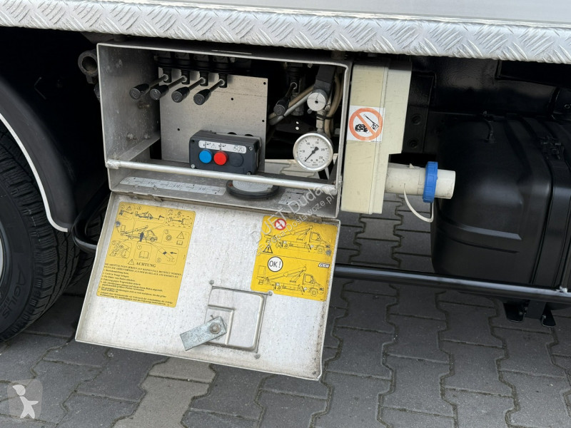 Nissan  Transporter