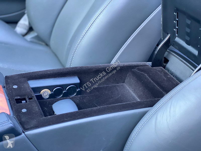 عربة نفعية Mercedes 500